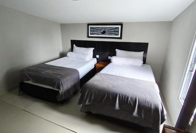 בית מלון כפרי Silver Fern Beach Retreat