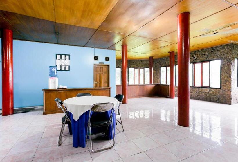 Spot On 2584 Hotel Karya Nunggal Asri