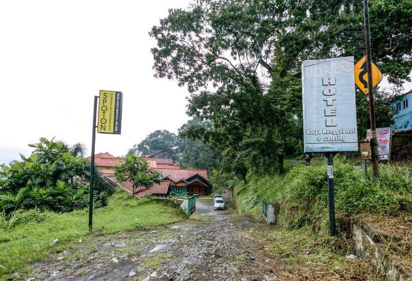 Spot On 2584 Hotel Karya Nunggal Asri