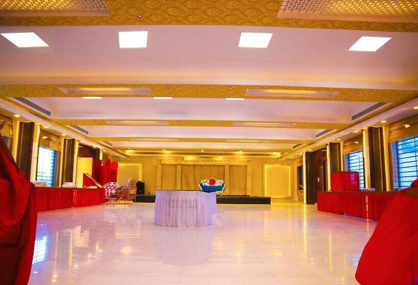 בית מלון כפרי Tirupati Palace