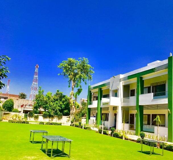 호텔 Whistling Greens