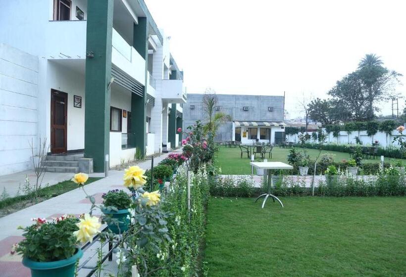 호텔 Whistling Greens