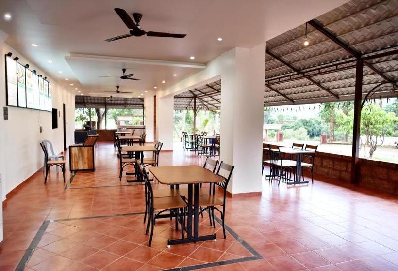 מוטל Riverside Inn