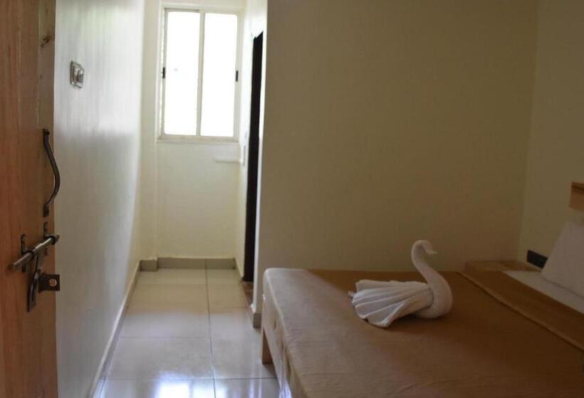 מוטל Riverside Inn