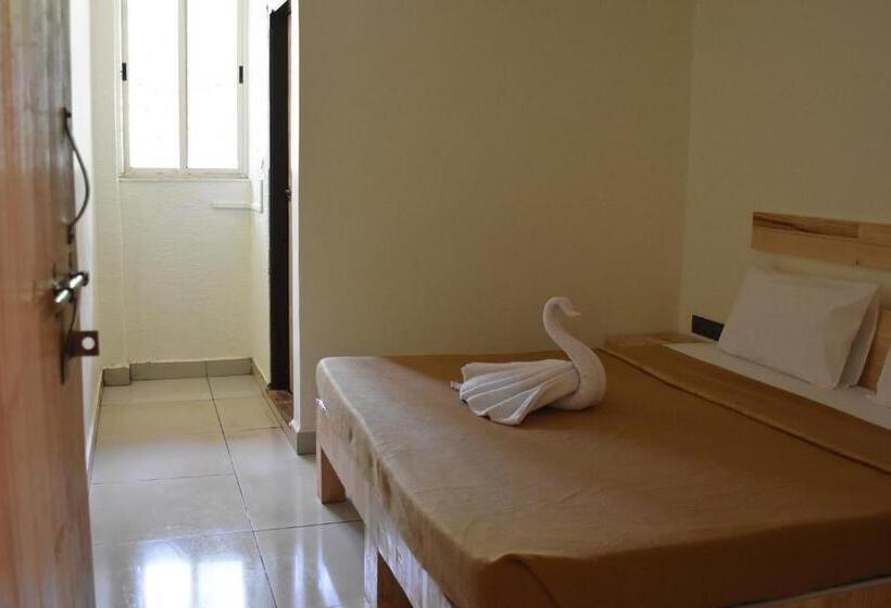 מוטל Riverside Inn