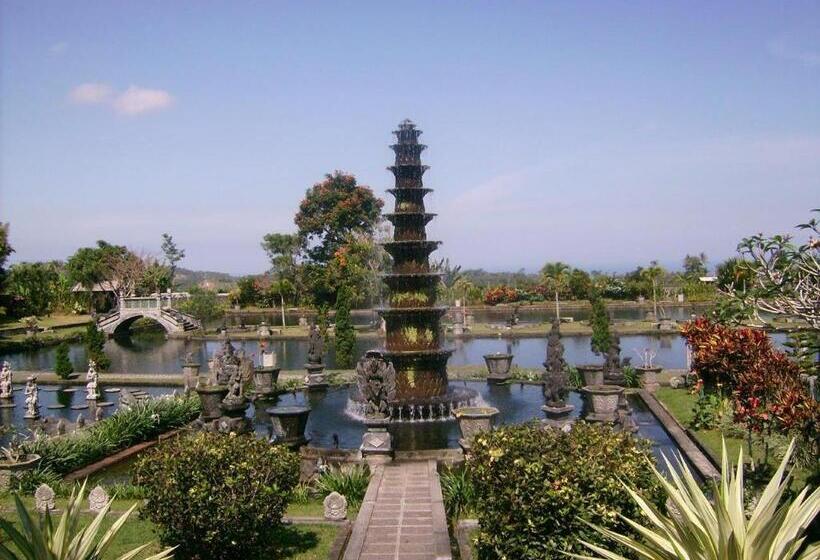 ペンション Bukit Asri Lodge