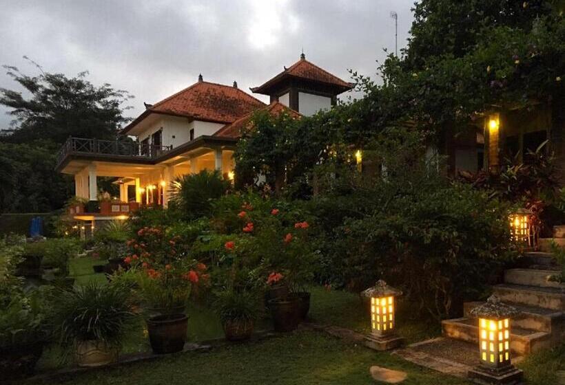 פנסיון Bukit Asri Lodge