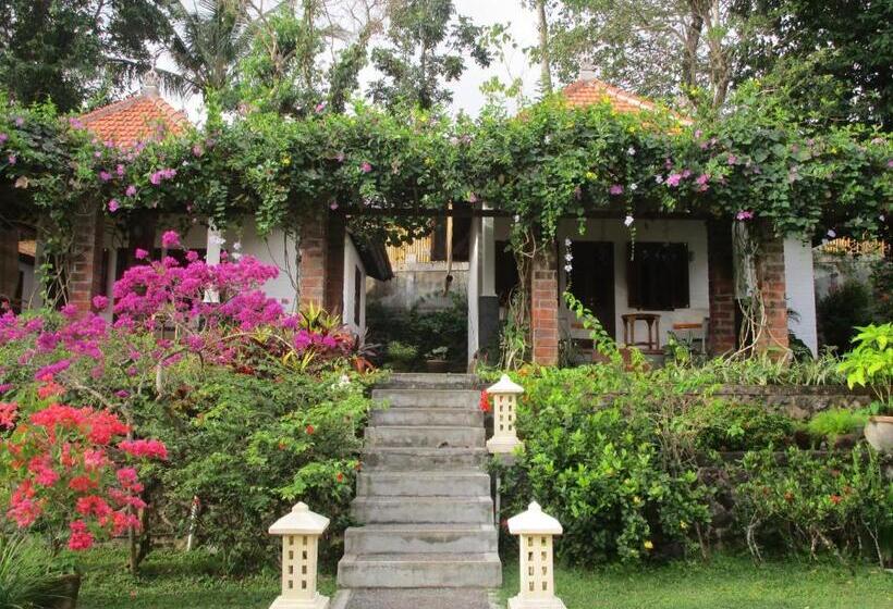 ペンション Bukit Asri Lodge