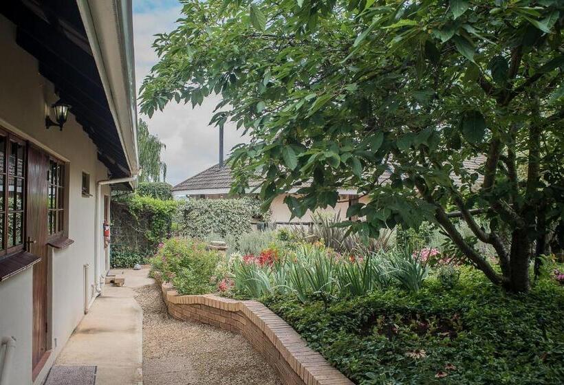 פנסיון Glen Ormond Country House