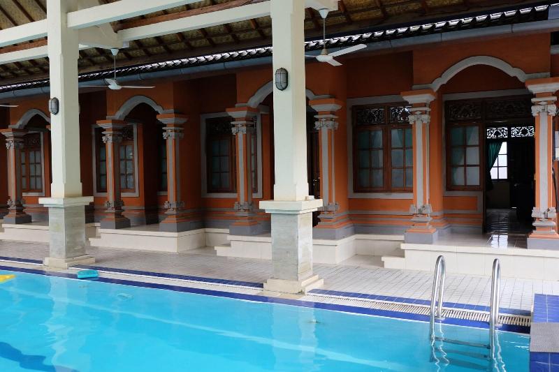 פנסיון Graha Purwaka Pangi