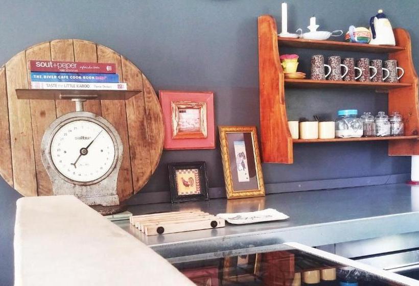 ペンション Kimi's Cottage