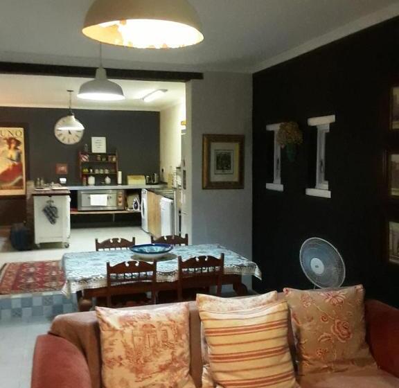 ペンション Kimi's Cottage