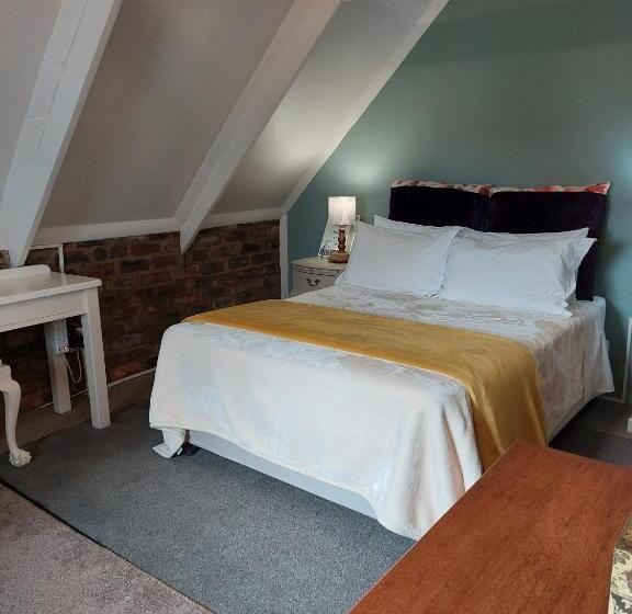 ペンション Kimi's Cottage