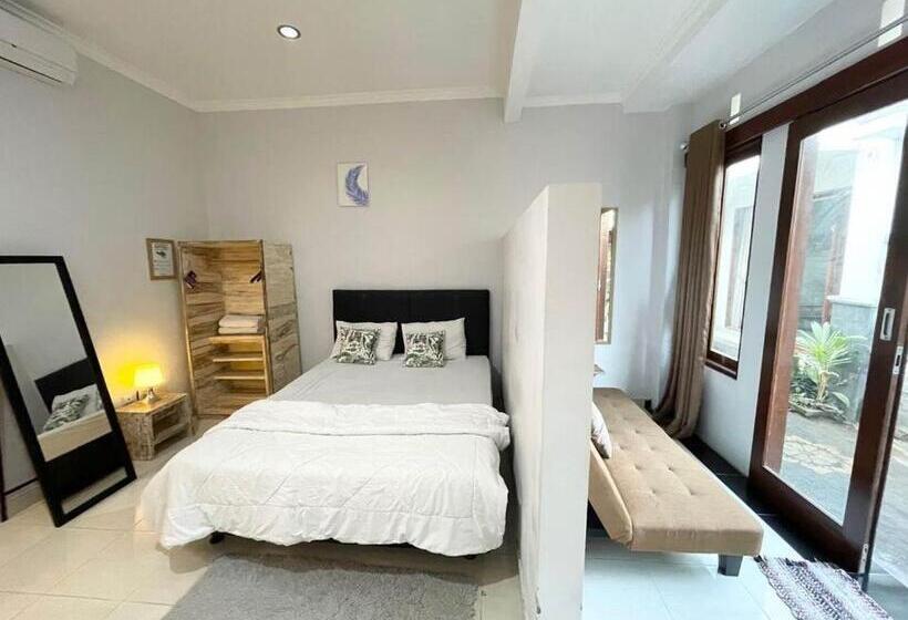 펜션 Lagriya Guest House