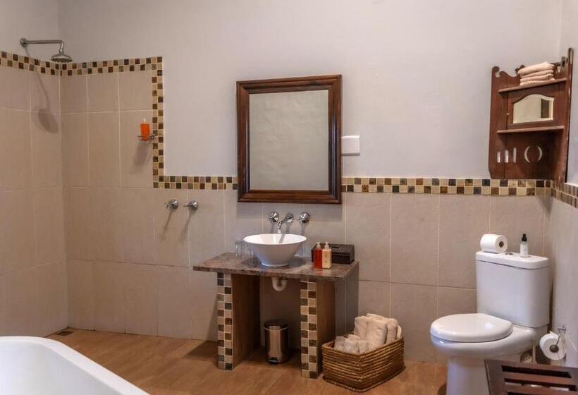 بنسيون Oyster Bay Lodge