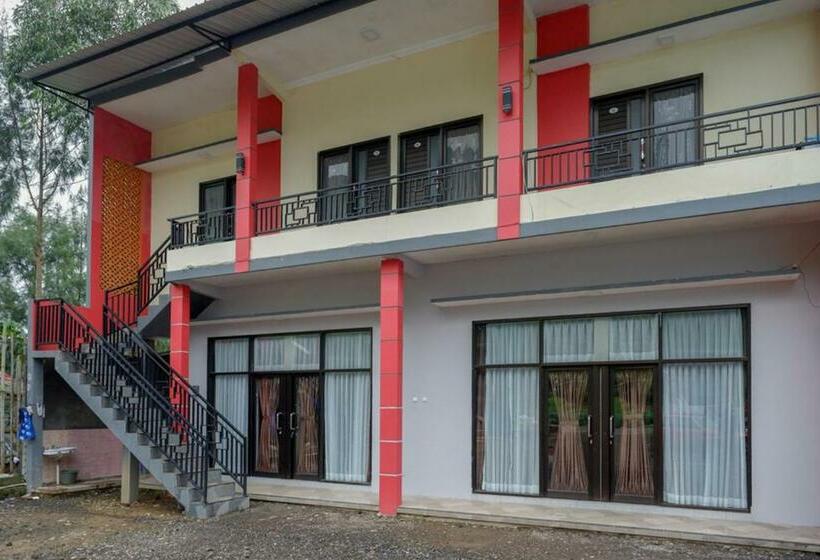 膳宿费 Reddoorz @ Gerbang Dieng Plateau Area