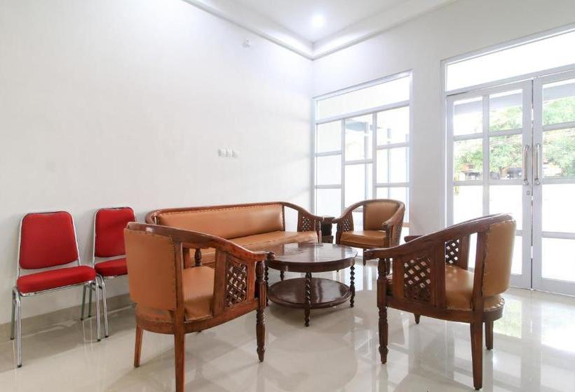 פנסיון Reddoorz At Hotel Putra Perdana Klaten