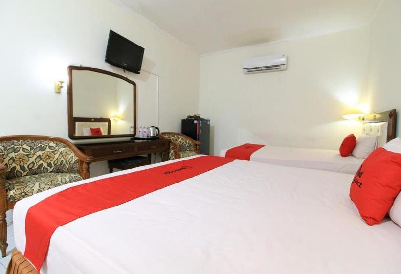 פנסיון Reddoorz At Hotel Putra Perdana Klaten