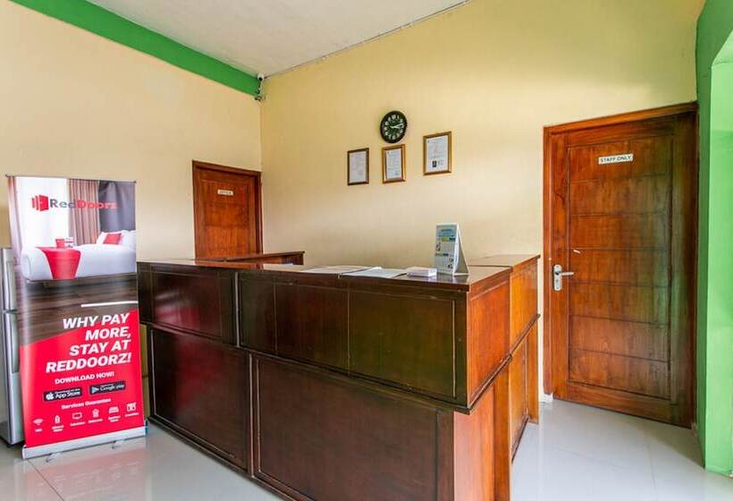 Пансион Reddoorz Near Prambanan Temple