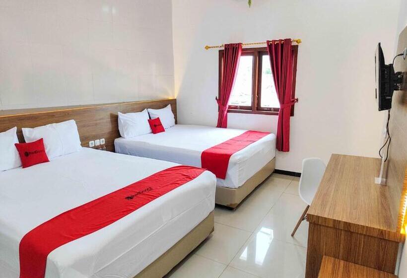 Пансион Reddoorz Near Prambanan Temple