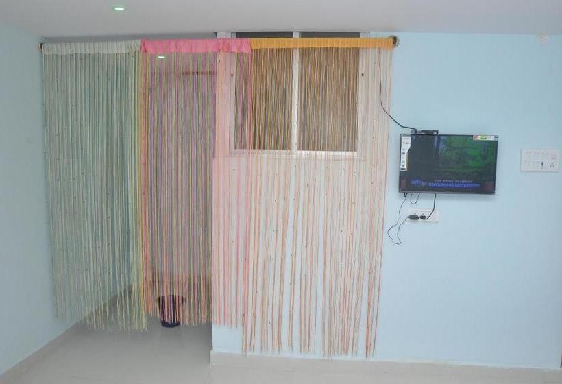 פנסיון Sripaadha Inn Kanipakam