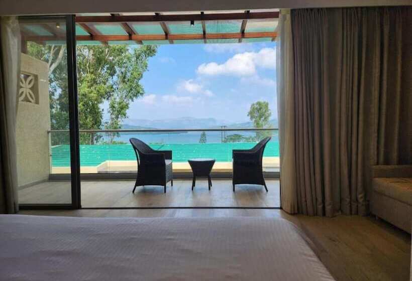 Residency Lake Resort & Spa