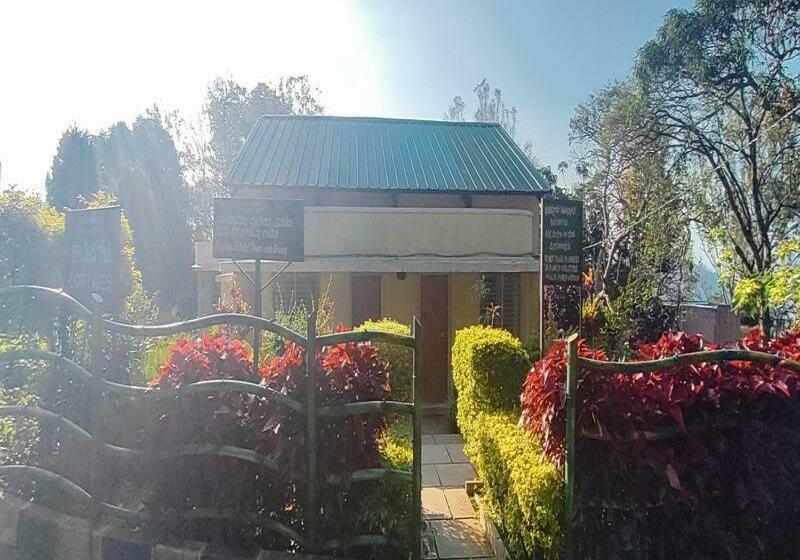 אתר נופש Kstdc Hotel Mayura Pine Top Nandi Hills