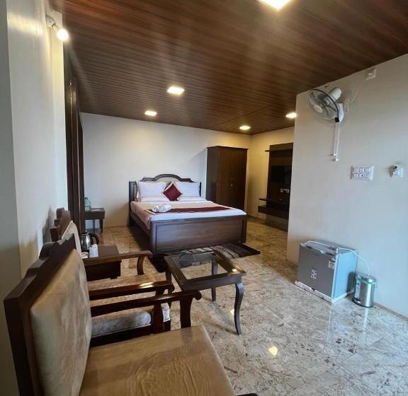 אתר נופש Kstdc Hotel Mayura Pine Top Nandi Hills