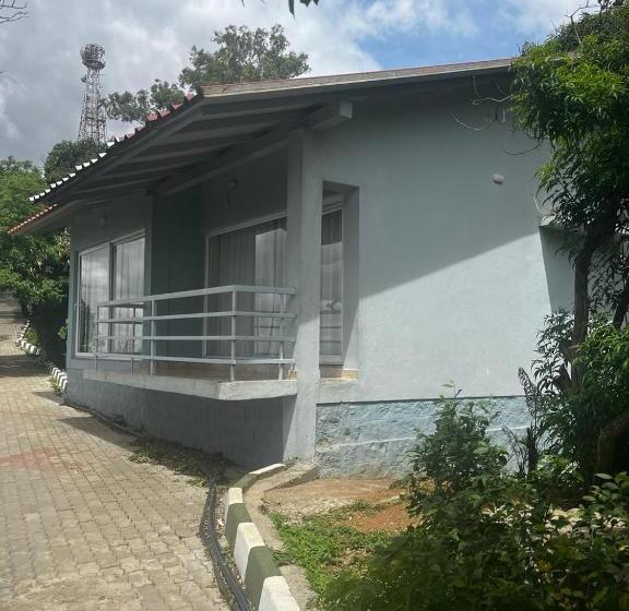 אתר נופש Kstdc Hotel Mayura Pine Top Nandi Hills