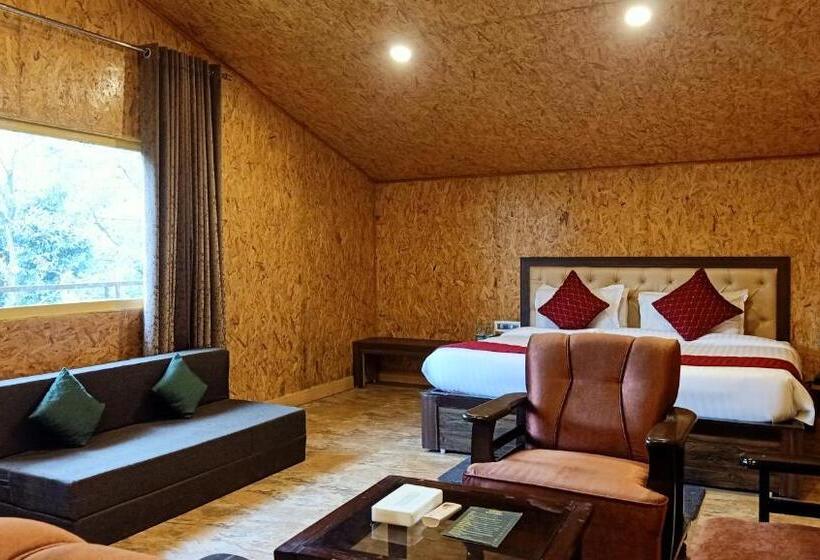 Skywood Resort Shoghi