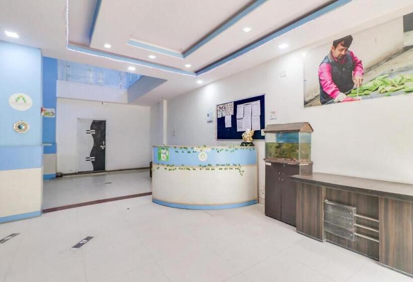 Spot On Hotel Lake City