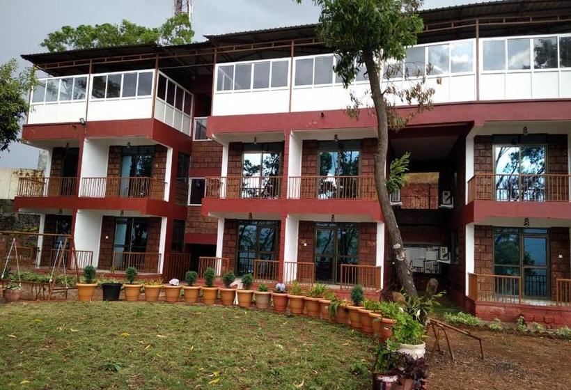 Nandanvan Tent & Resort Tapola