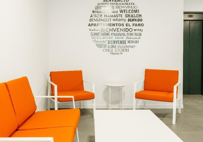 Apartamentos El Faro By Mc