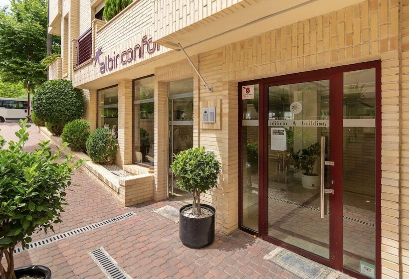 Apartamentos Albir Confort Avenida 1 Dorm
