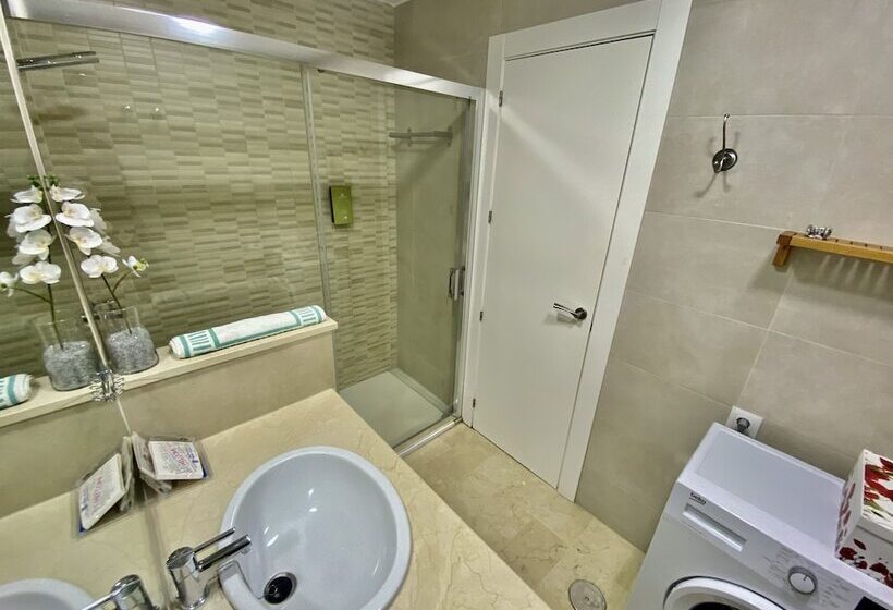 Apartamentos Castillo Del Vigía