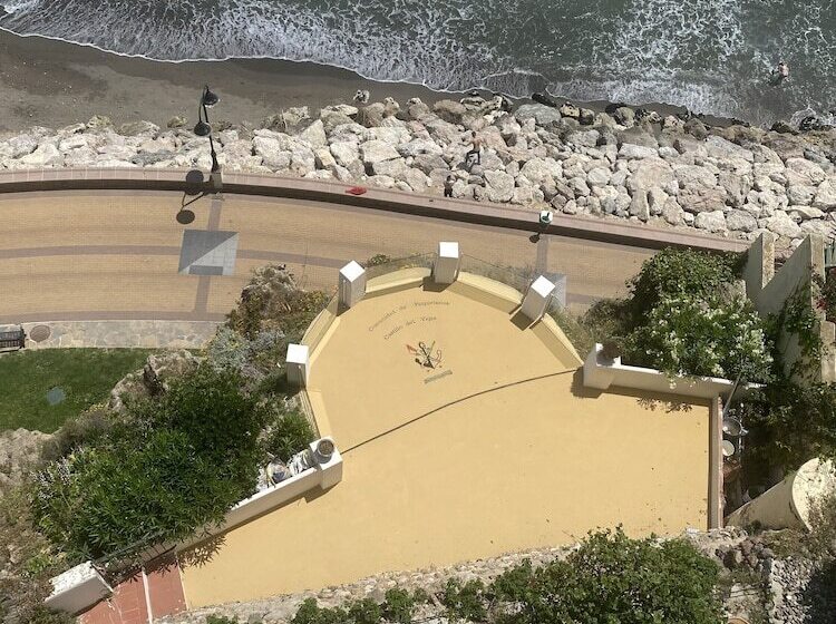 Apartamentos Castillo Del Vigía