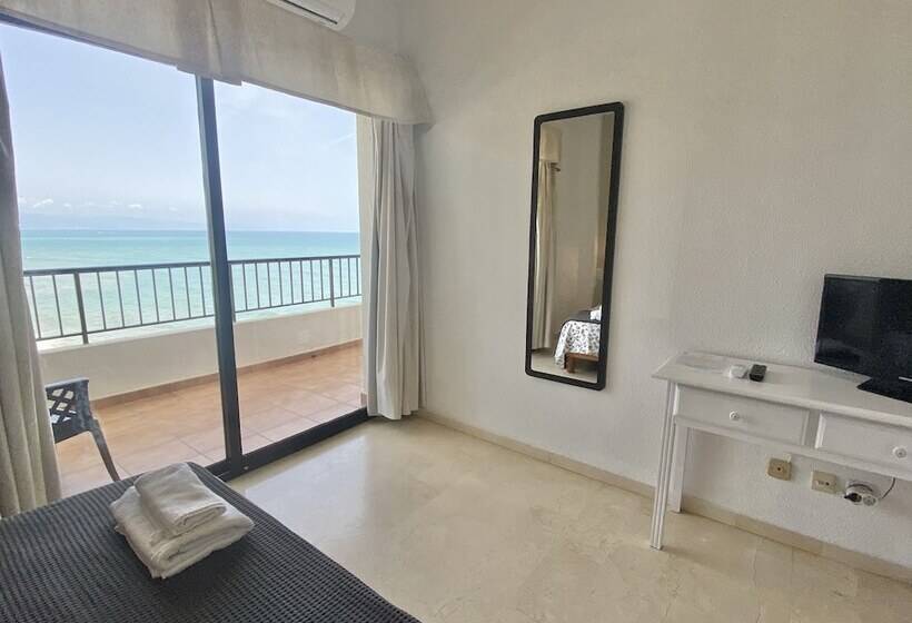 Apartamentos Castillo Del Vigía