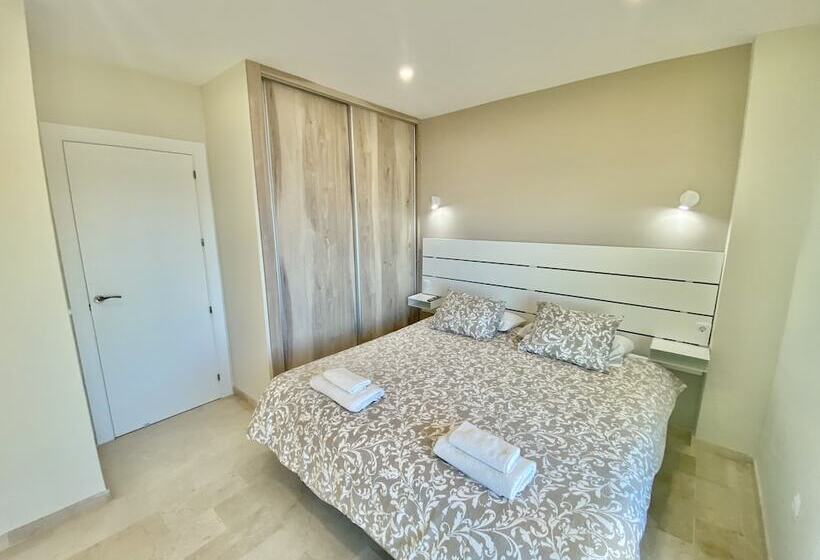 Apartamentos Castillo Del Vigía