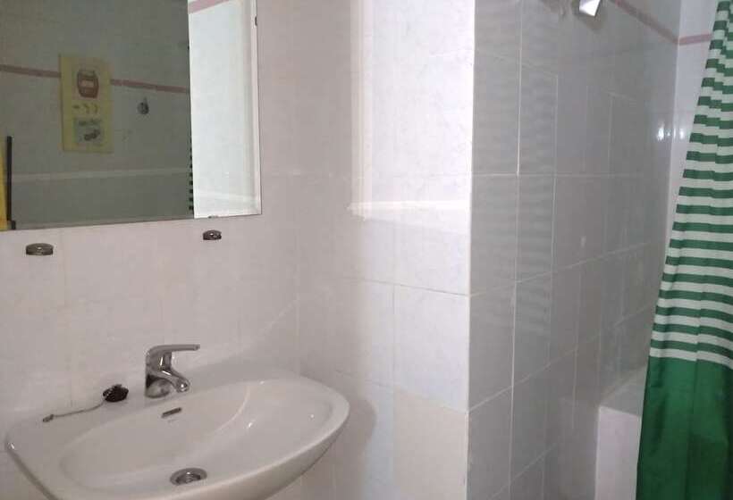 Apartamentos Habitat   Playa Romana 3000