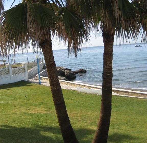 Apartamentos Intercentro Torrox Costa