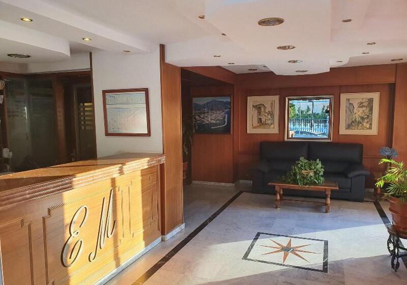 Apartamentos Mediterraneo