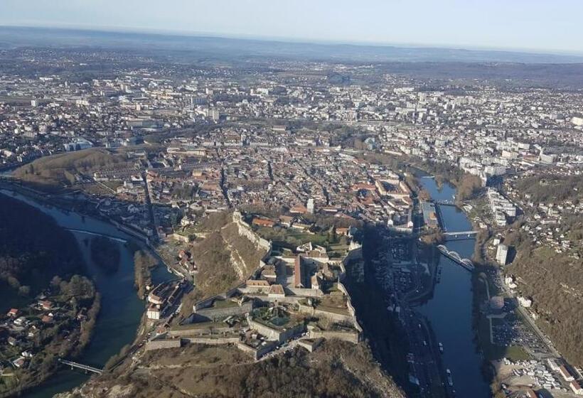 Doubs Hotel   Besançon Ecole Valentin