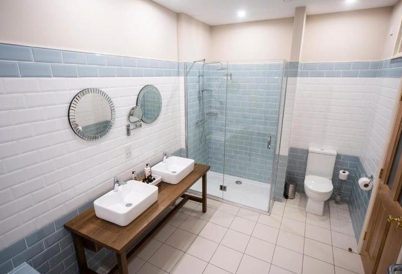 בית מלון כפרי The Highlands