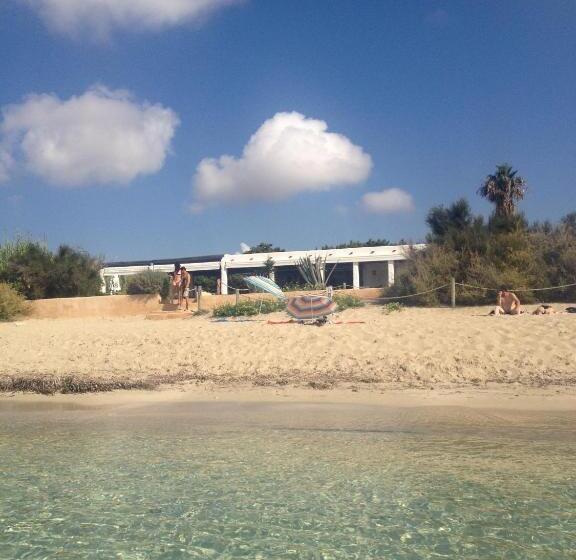 مسافرخانه Ca Marí