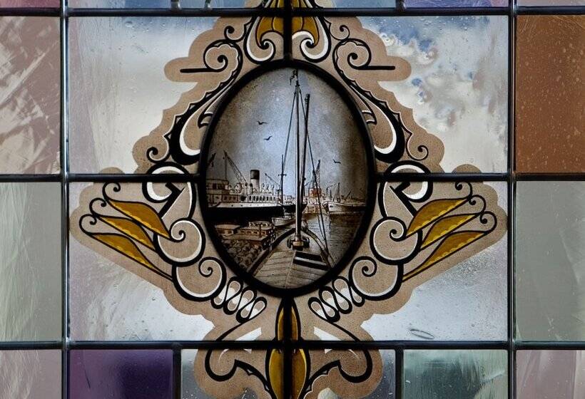 هتل Amsterdam De Roode Leeuw