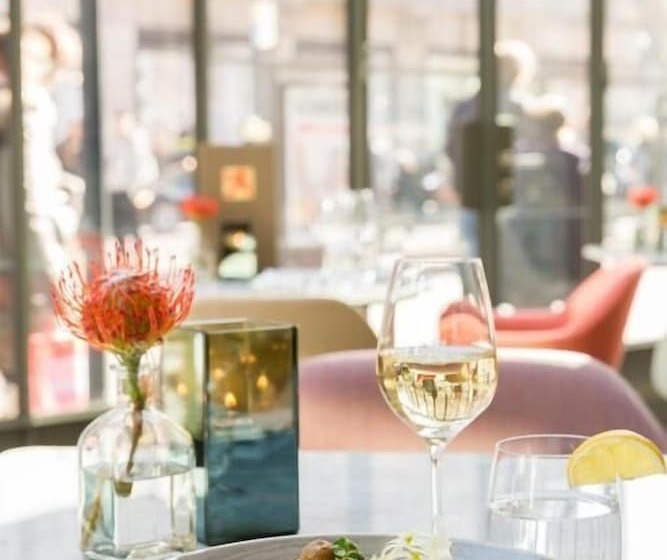 هتل Amsterdam De Roode Leeuw