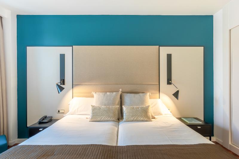 ホテル Amura Alcobendas