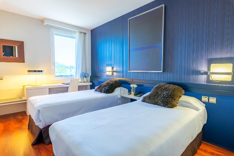 ホテル Amura Alcobendas