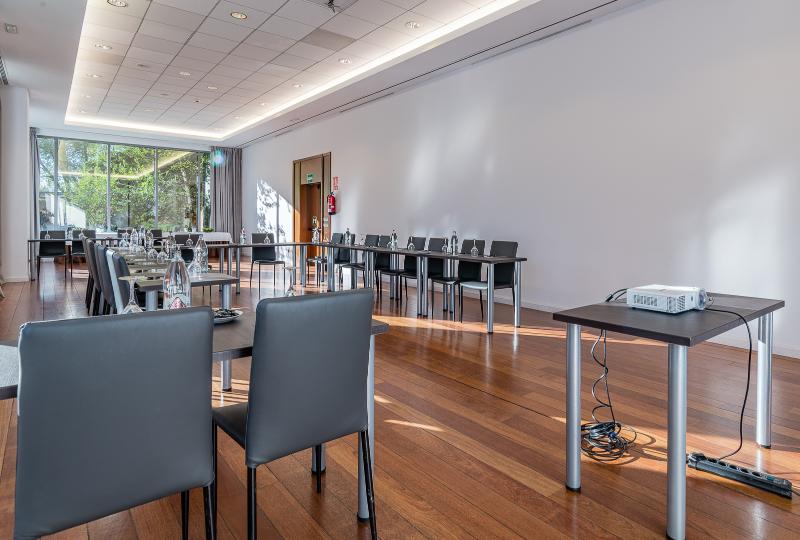 ホテル Amura Alcobendas