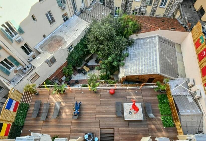 ホテル Antares Hostel